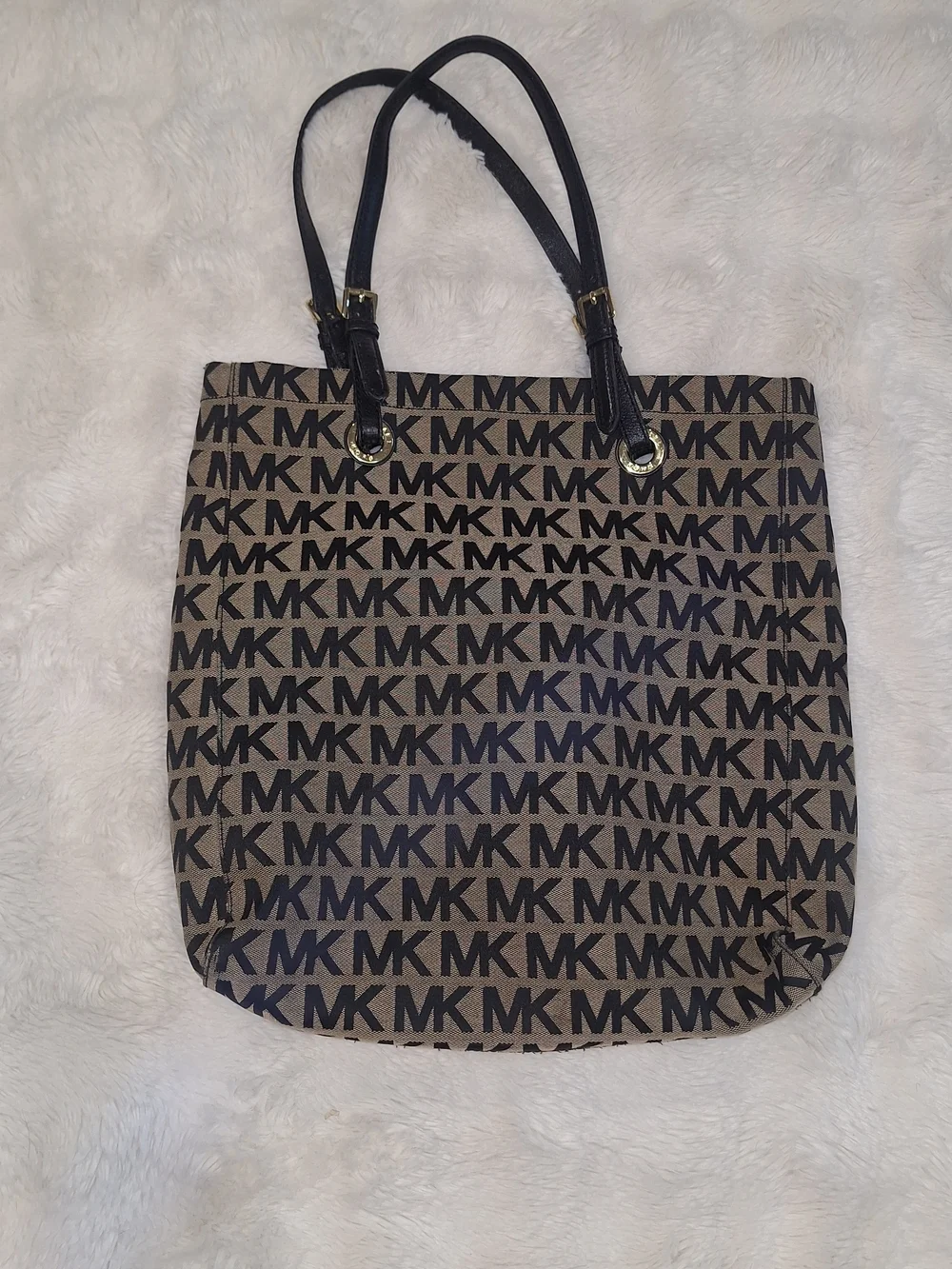 Michael Kors ultimate everyday